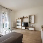 Апартаменты 5 Minuti Martesana Elegante *